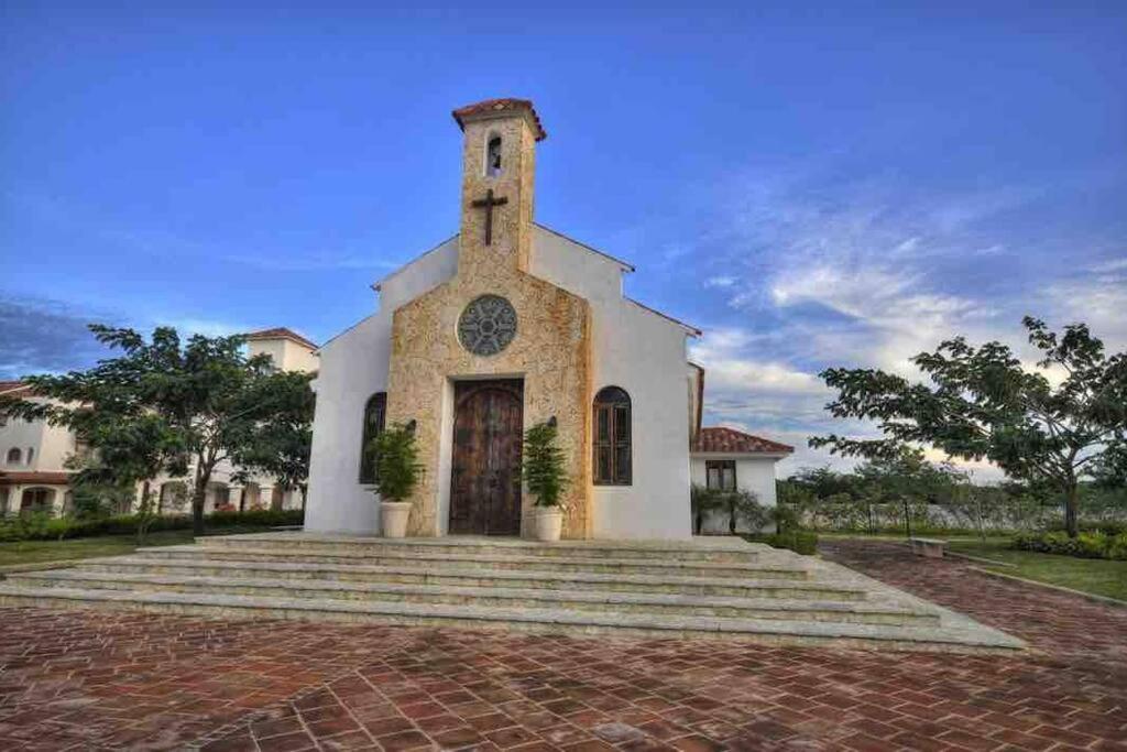 בייהיבה Paradise Suite Cadaques מראה חיצוני תמונה