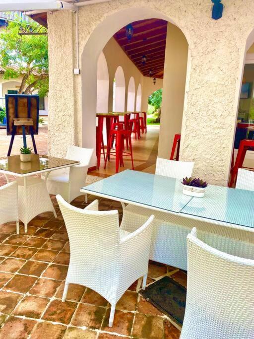 בייהיבה Paradise Suite Cadaques מראה חיצוני תמונה