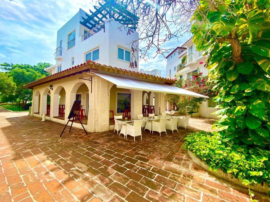 בייהיבה Paradise Suite Cadaques מראה חיצוני תמונה